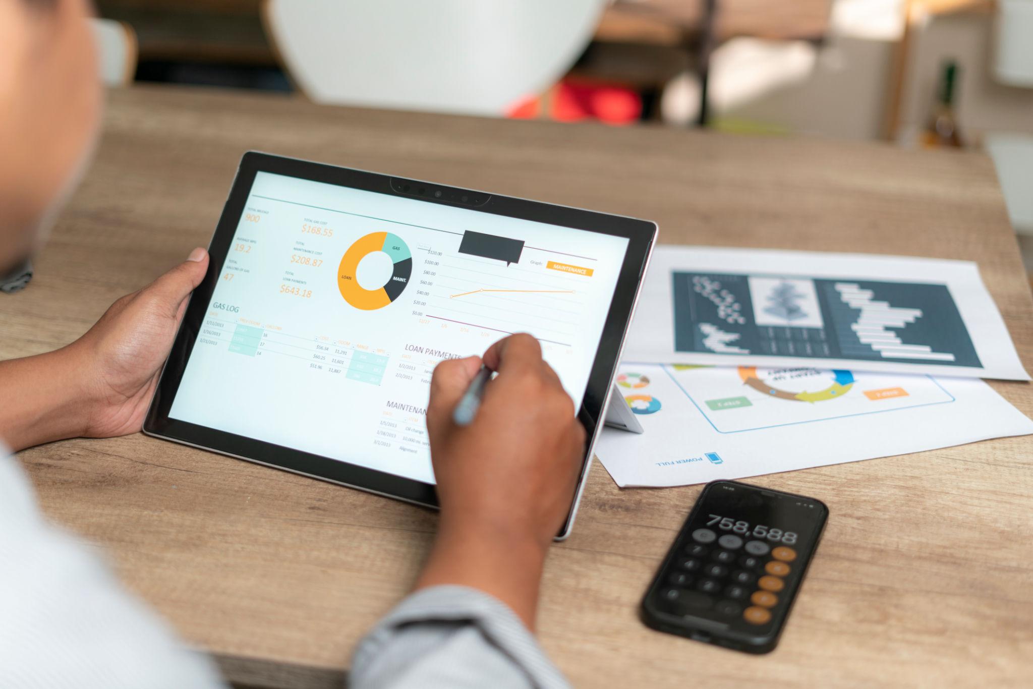 Financial Analytics thumbnail